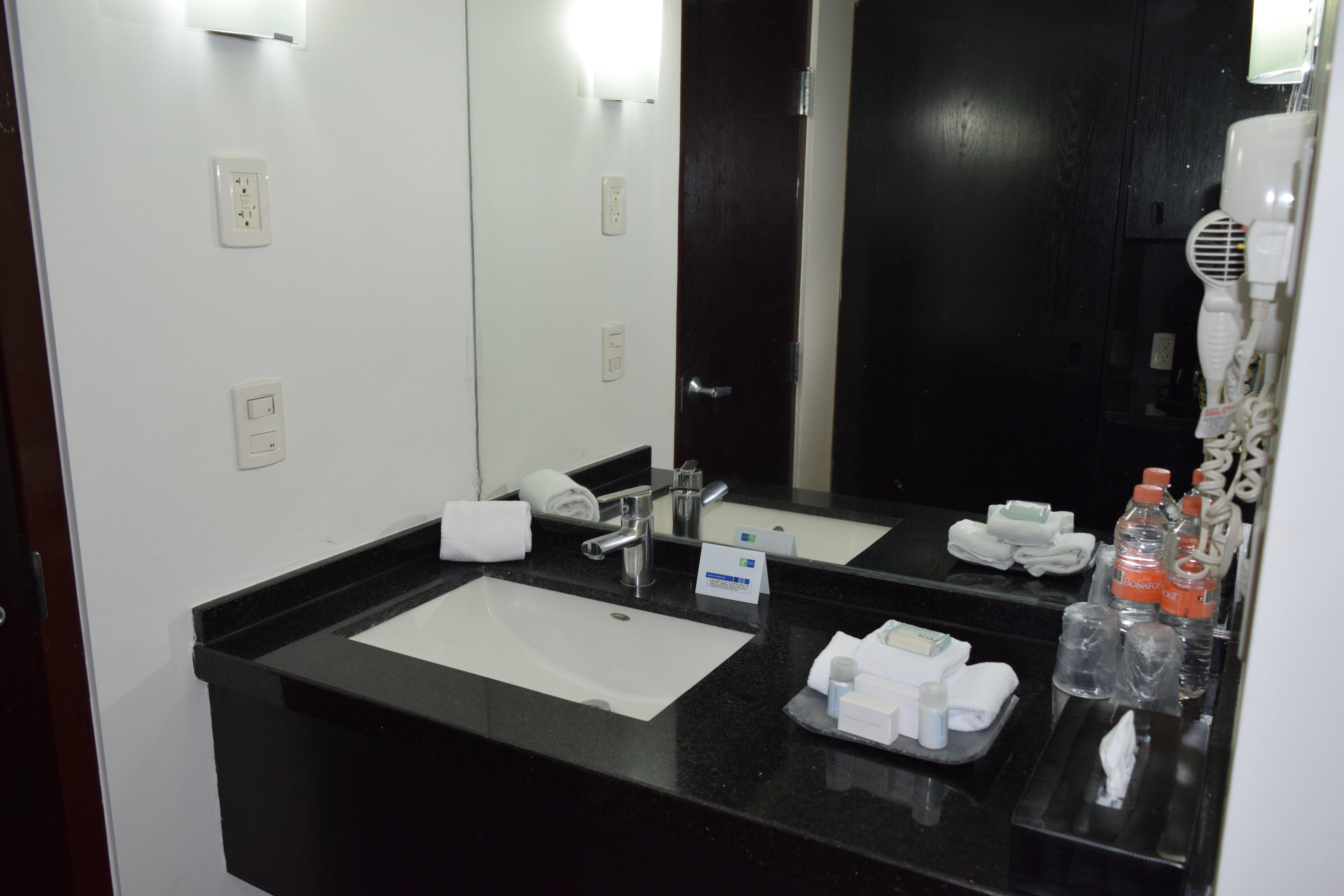 Holiday Inn Express Toluca Galerias Metepec By Ihg Exterior photo